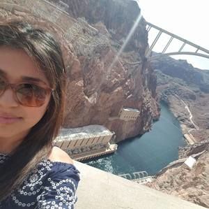 Meet your Posher, Mayra